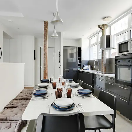 Modern Loft - 2br-8p - Place De La Republique Διαμέρισμα *
